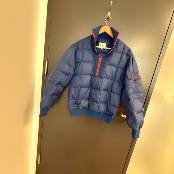 Ambridge Thompson M Vintage downfilled Men's Blue Puffer Jacket with Red Accents - Picture 4 of 14